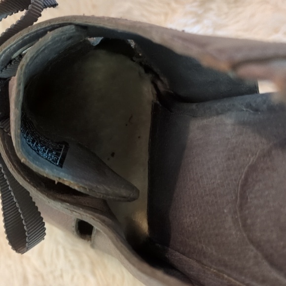 UGG Celestina Charcoal Leather Platform High Heels Clogs Studs - Picture 11 of 13